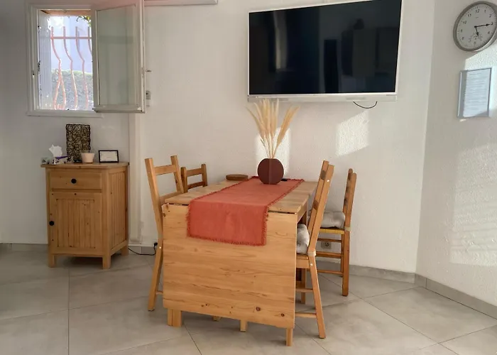 La Terrasse Bandolaise Tout A Pied, Wifi, Clim, Parking